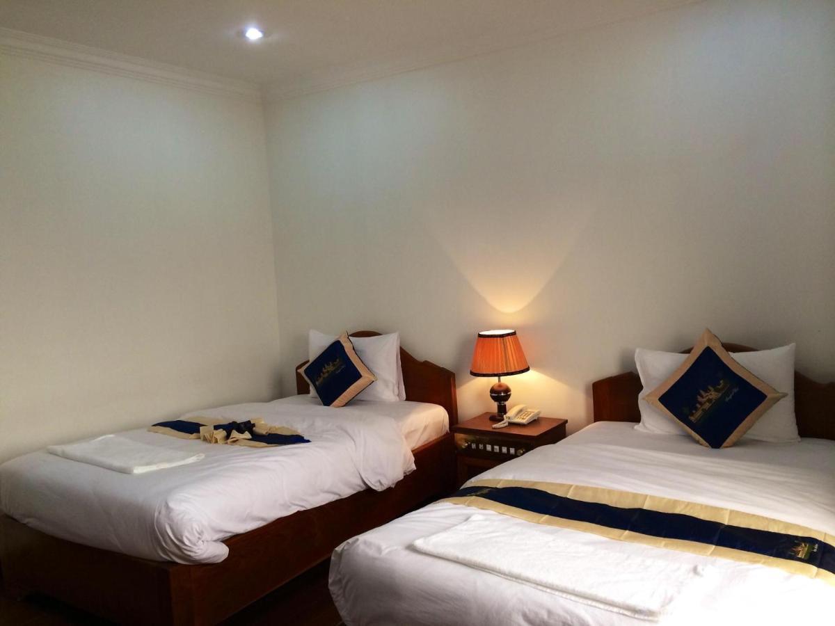 Emerald Bb Battambang Hotel Exterior foto
